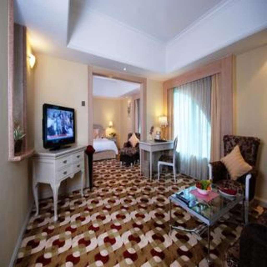 Berjaya Waterfront Hotel, Johor Bahru Szoba fotó